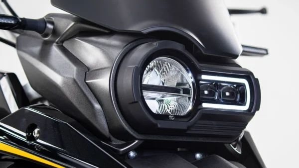NOVA STORM 200 (EFI) 2025 - Imagem 9